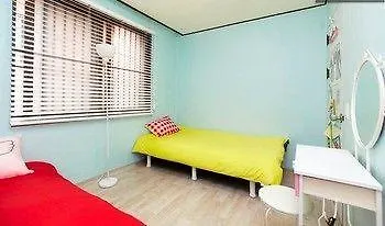 Hotel Kpopstarz Guesthouse - Caters To Women Seoul