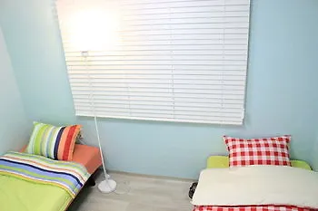 Kpopstarz Guesthouse - Caters To Women Seoul Hotel